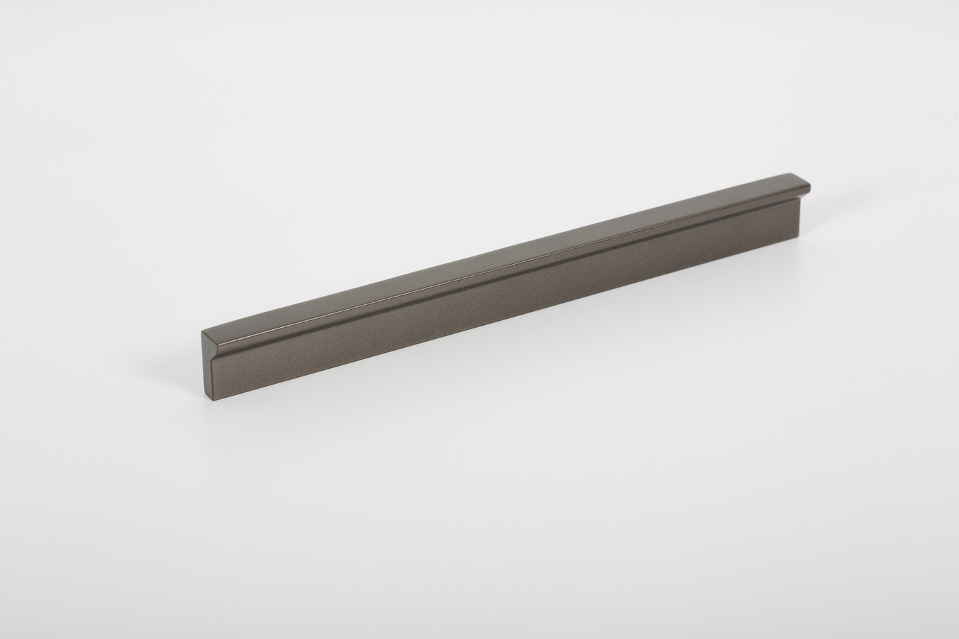 Greep Angle – Strakke en moderne meubelgreep voor keuken en kast - Afbeelding 7